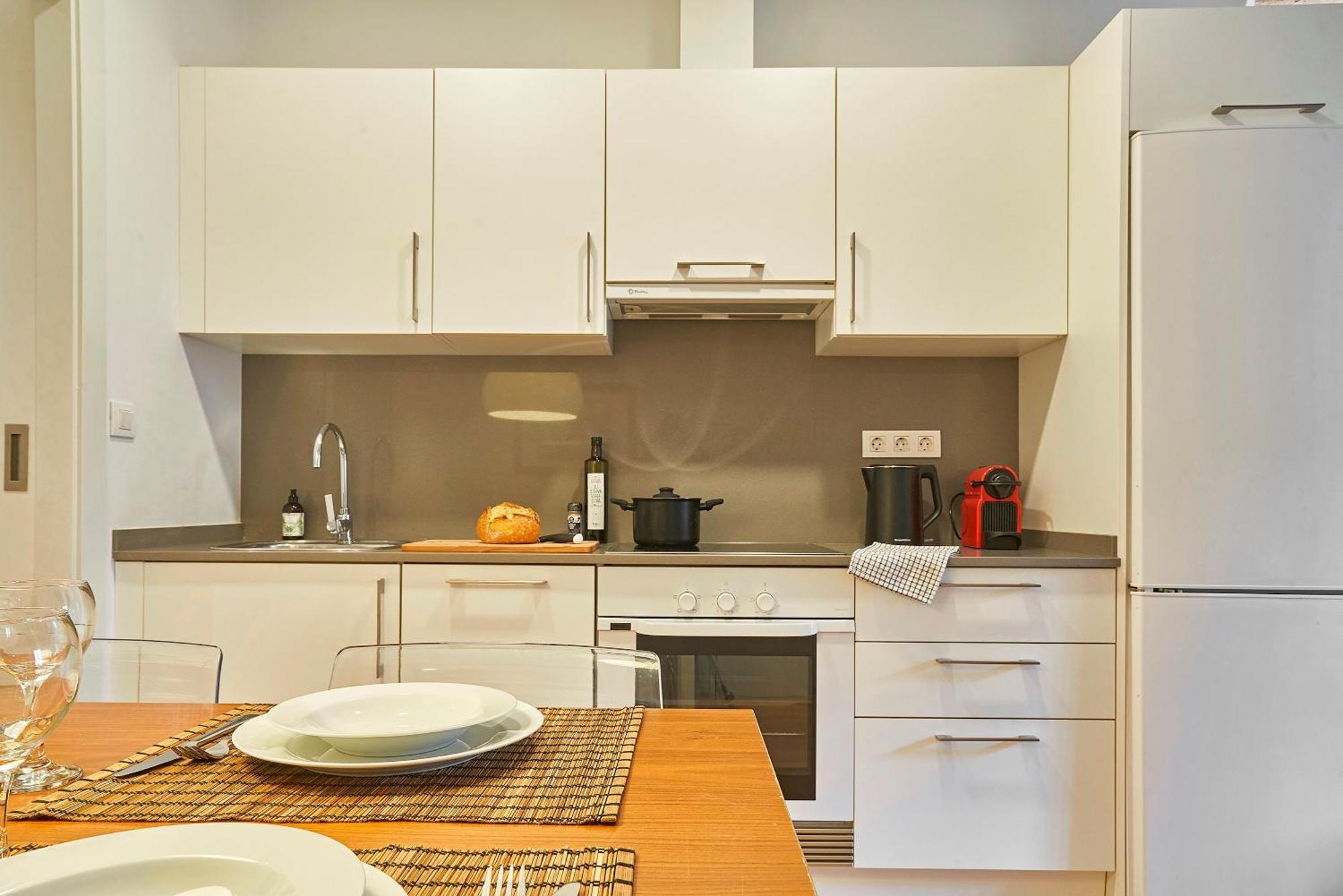 Catalan Comfort Near Sagrada Familia By Myrentalhost Apartment Barcelona