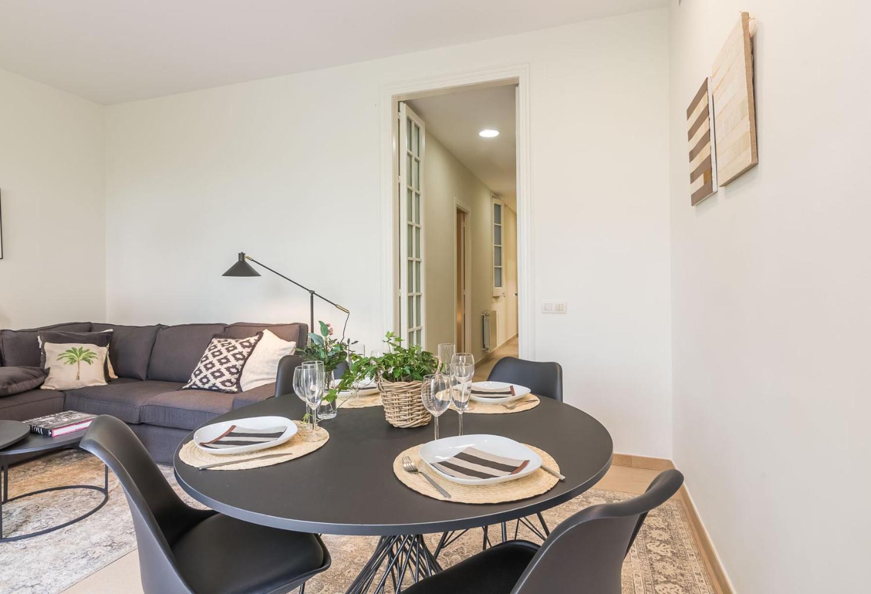 My Space - Spacious And Modern Near The Hospital Clinic * Barcelona