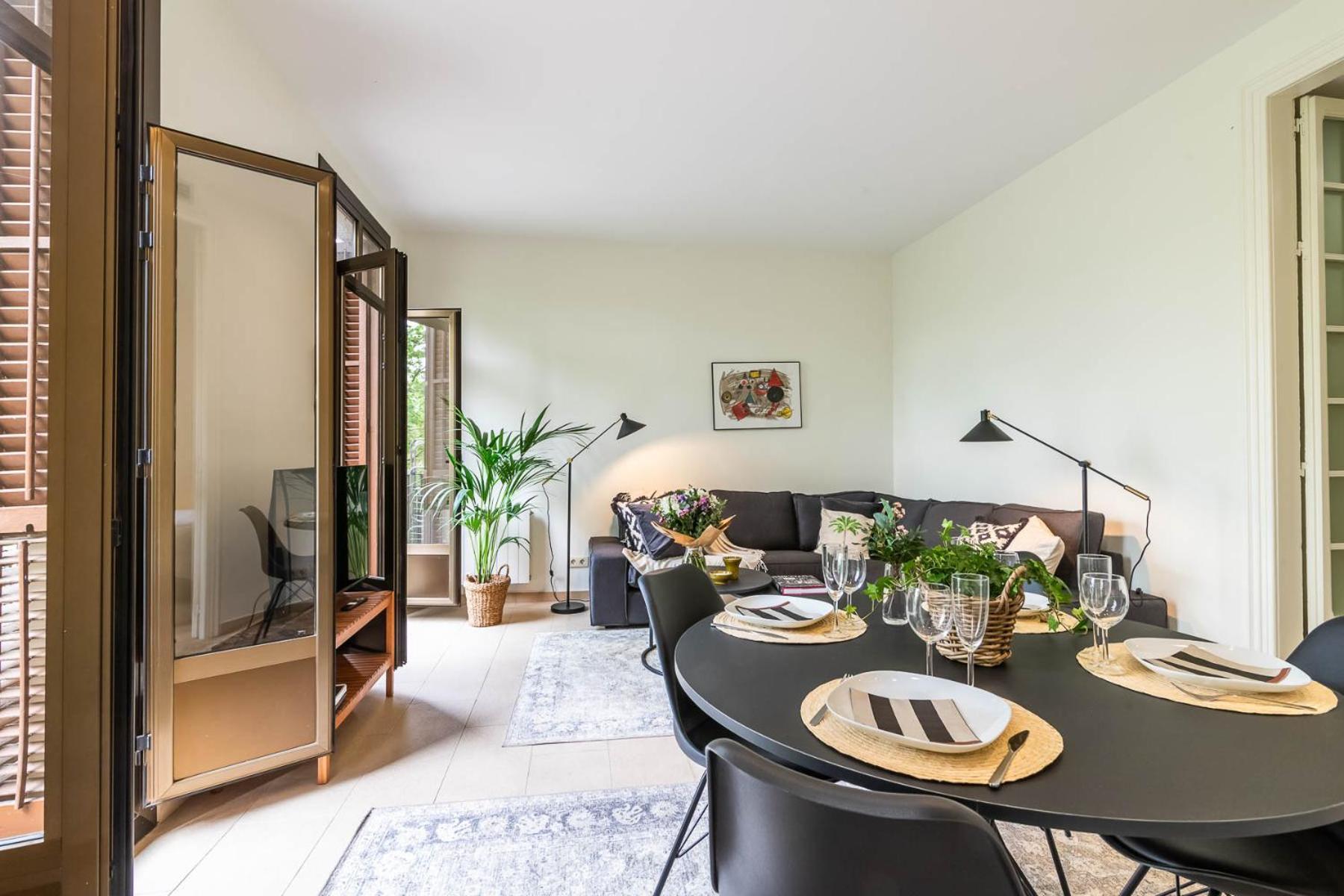 My Space - Spacious And Modern Near The Hospital Clinic Barcelona