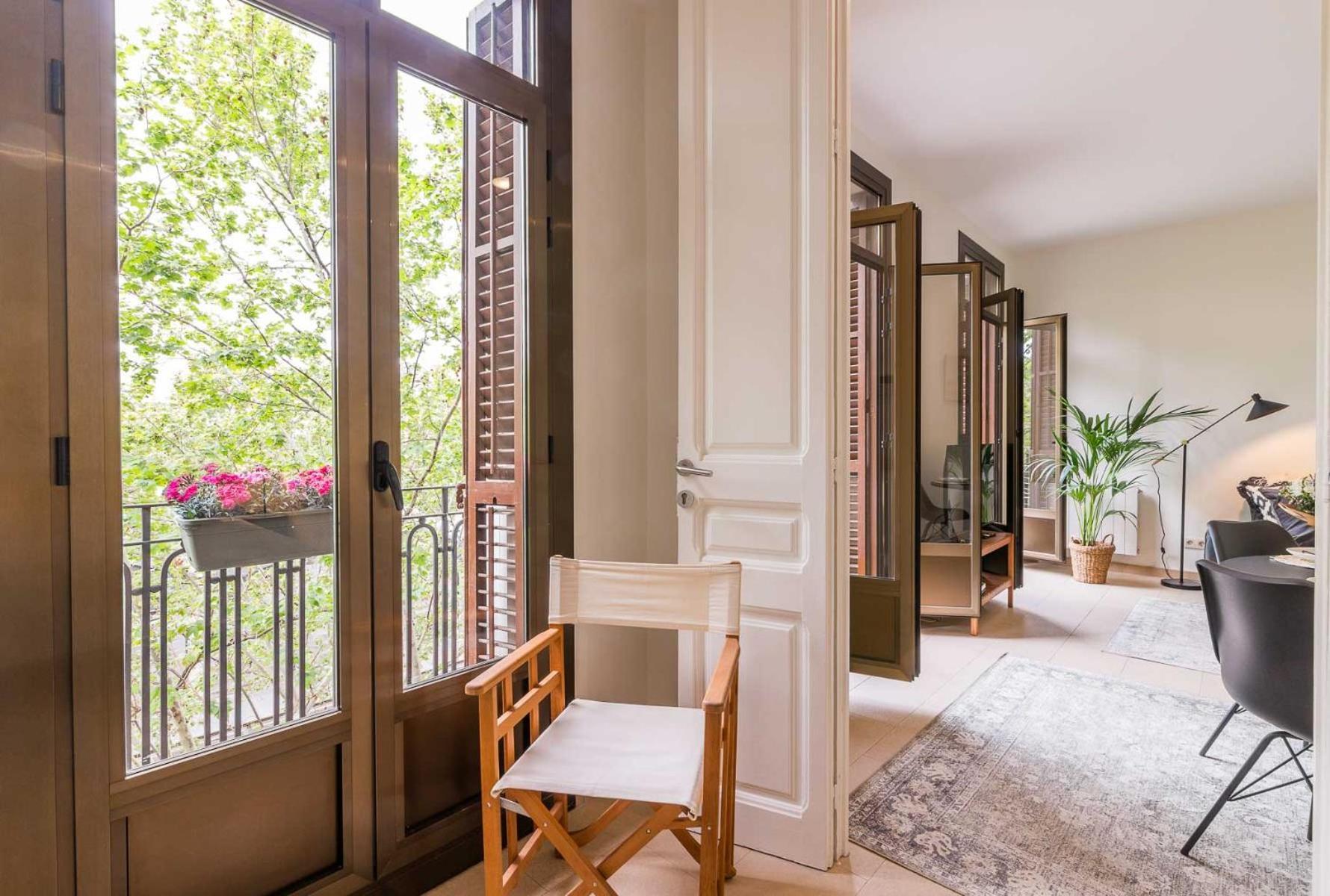 My Space - Spacious And Modern Near The Hospital Clinic Apartment Barcelona
