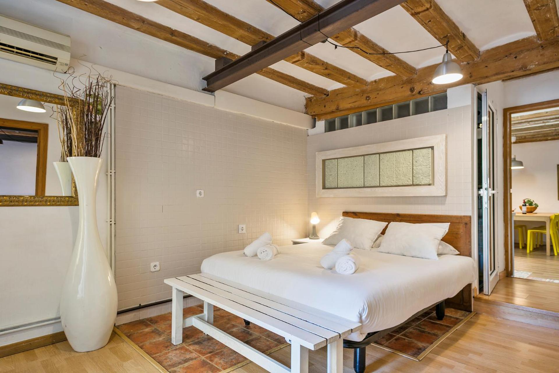 Appartement Encanto En Las Ramblas: Espacio Perfecto Para 9 Barcelona