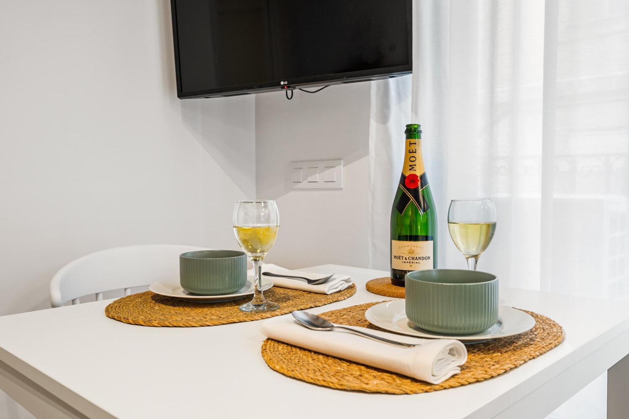 Apartment Almirall 11 *