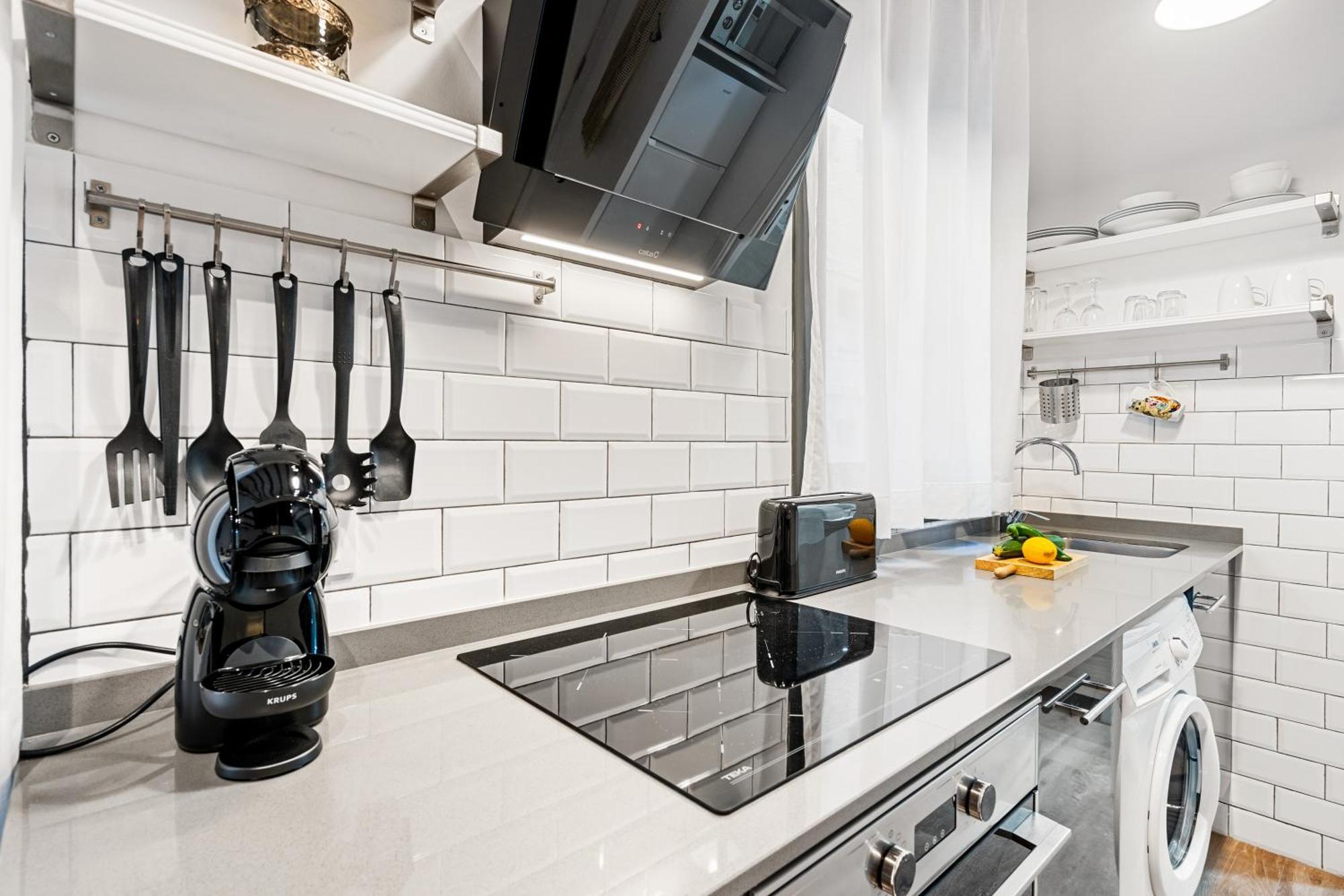 Apartment Almirall 11 *