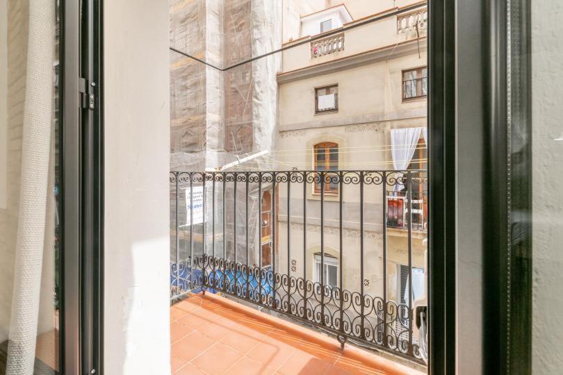 Apartment Cozy With Balcony Sqm *