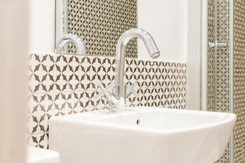 Cozy With Balcony Sqm Barcelona