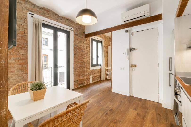 Apartment Cozy With Balcony Sqm Barcelona