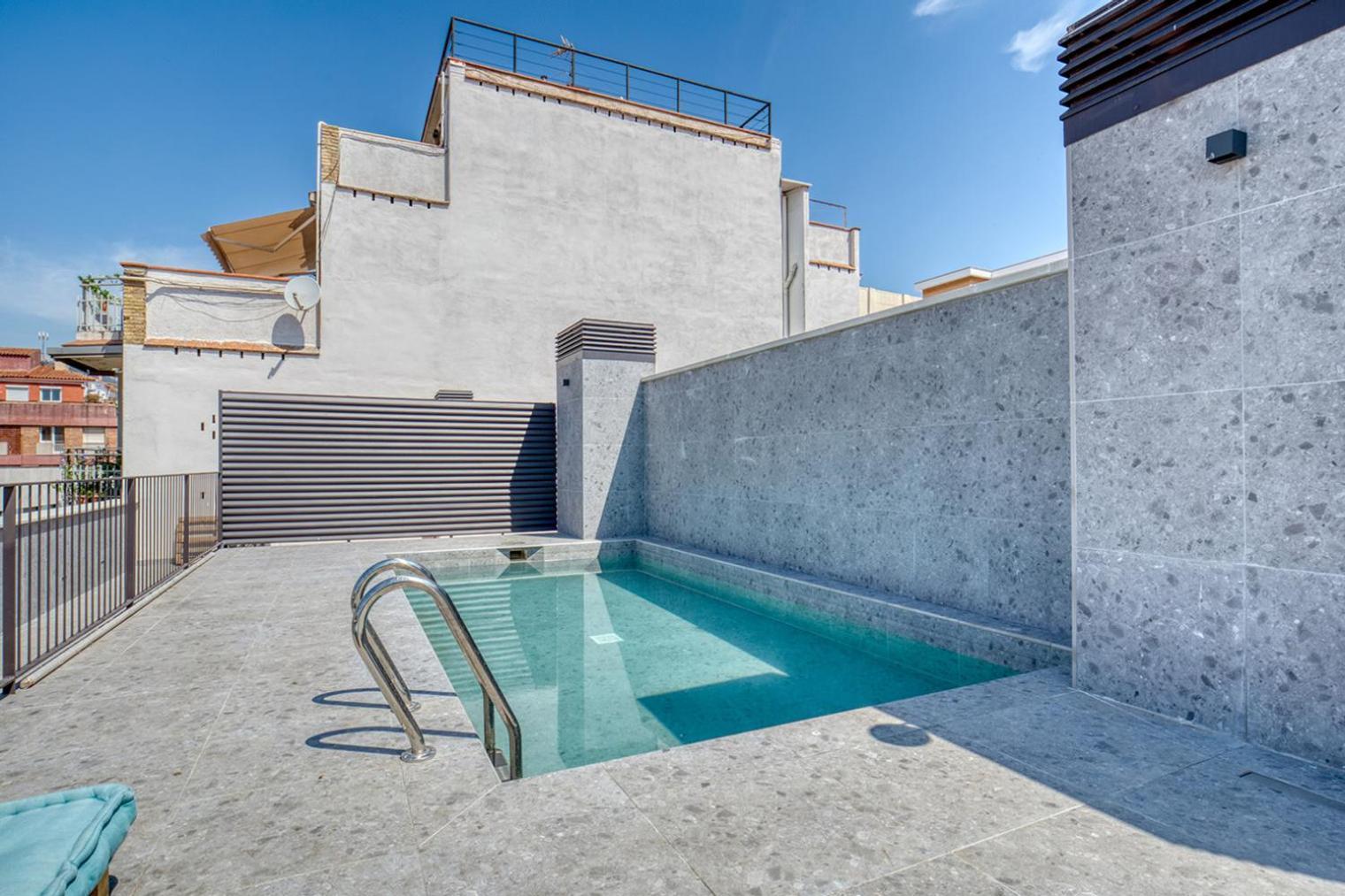 Blueground De Gracia Pool Roof Bcn-56 Apartment Barcelona