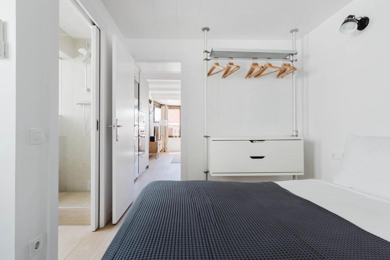 Blueground Galvany Furnished Penthouse Bcn-135 Apartment Barcelona
