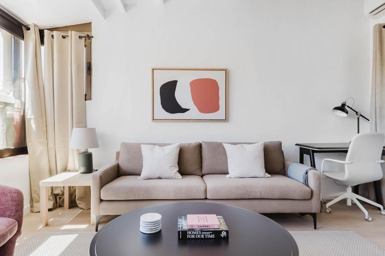 Blueground Galvany Furnished Penthouse Bcn-135 Apartment