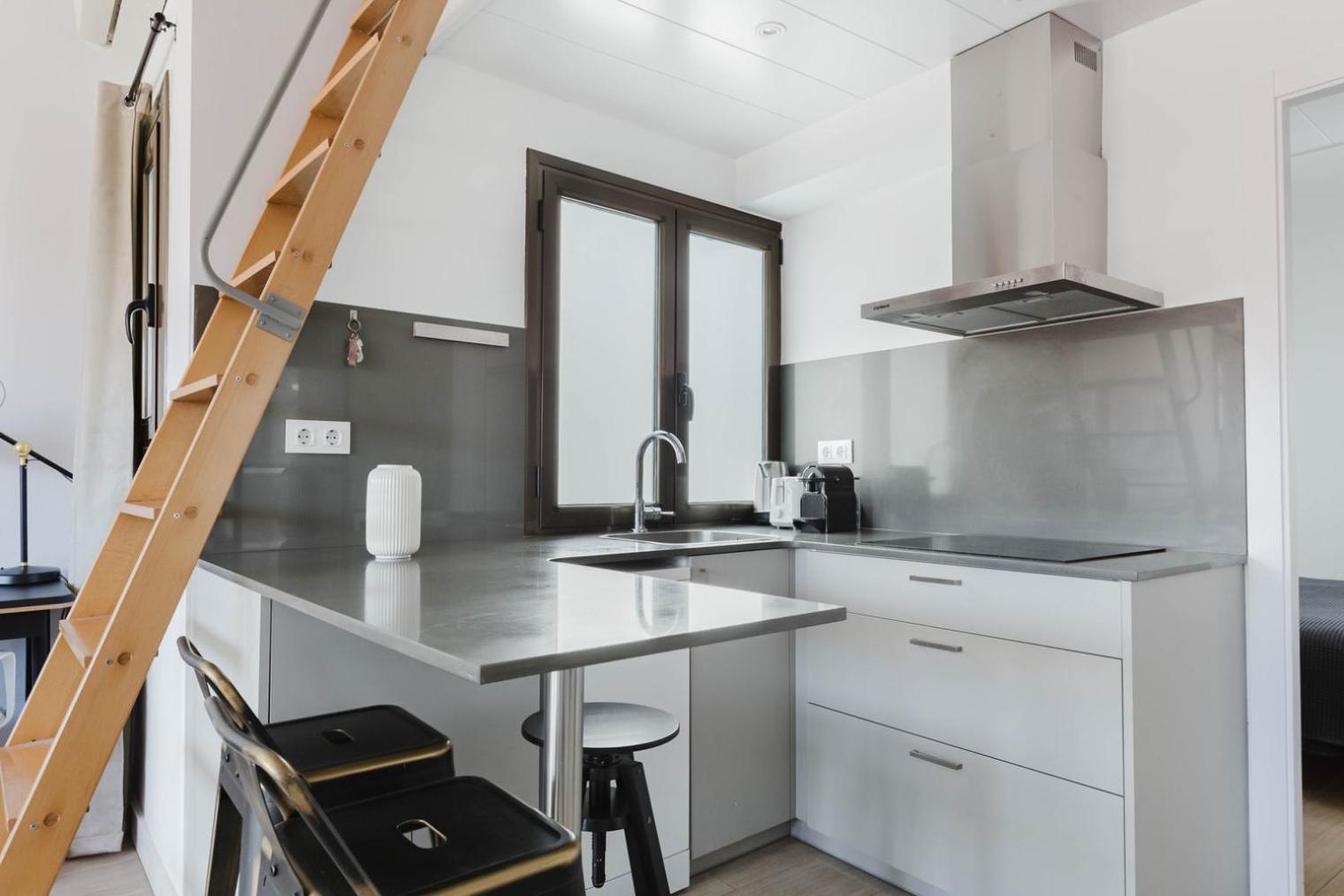 Apartment Blueground Galvany Furnished Penthouse Bcn-135 *