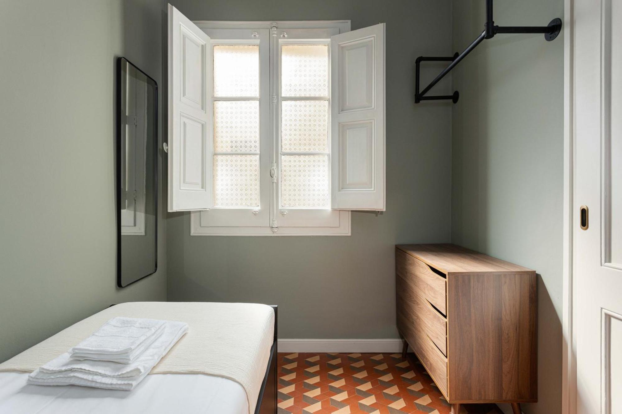Apartment Spacious Stylish 4-bedroom Modernist Barcelona