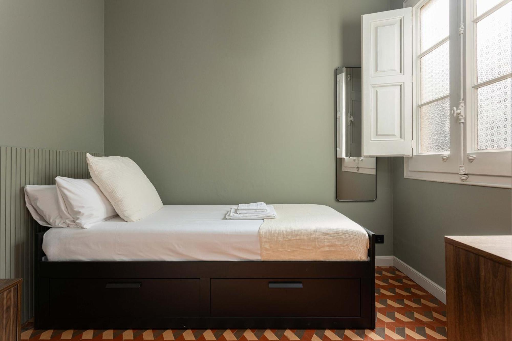 Apartment Spacious Stylish 4-bedroom Modernist Barcelona