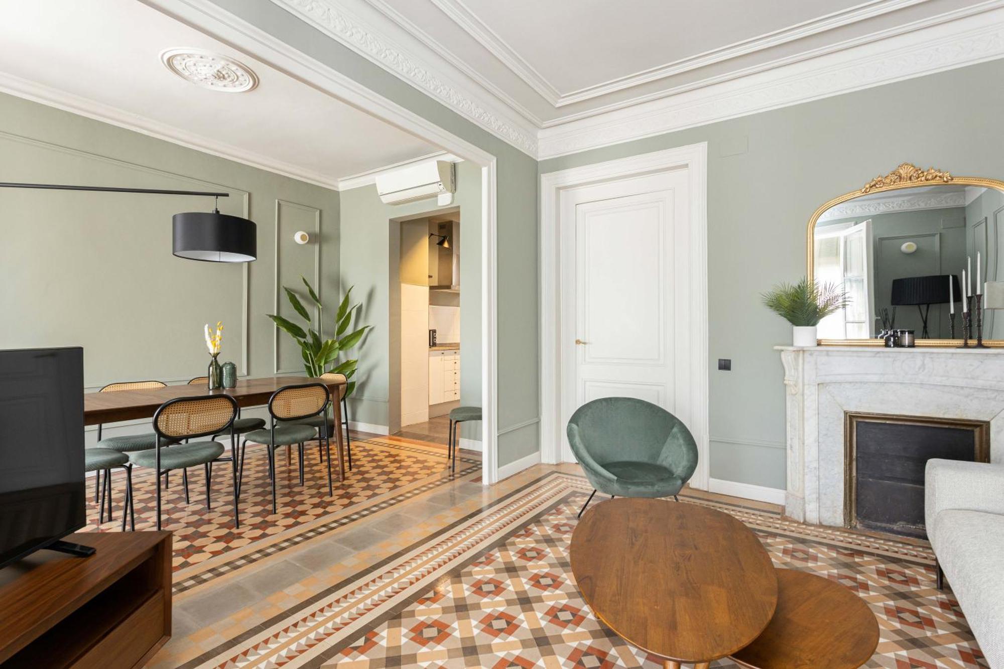 Apartment Spacious Stylish 4-bedroom Modernist