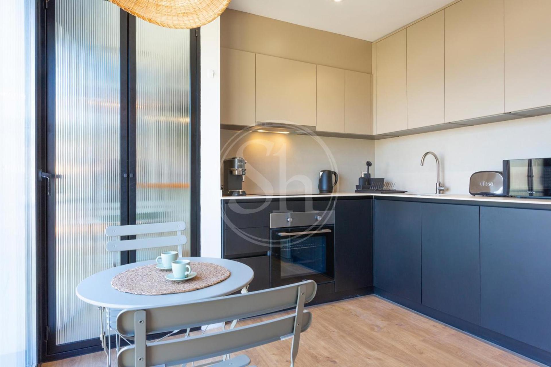 Comodo Cerca De Park Gueell Apartment