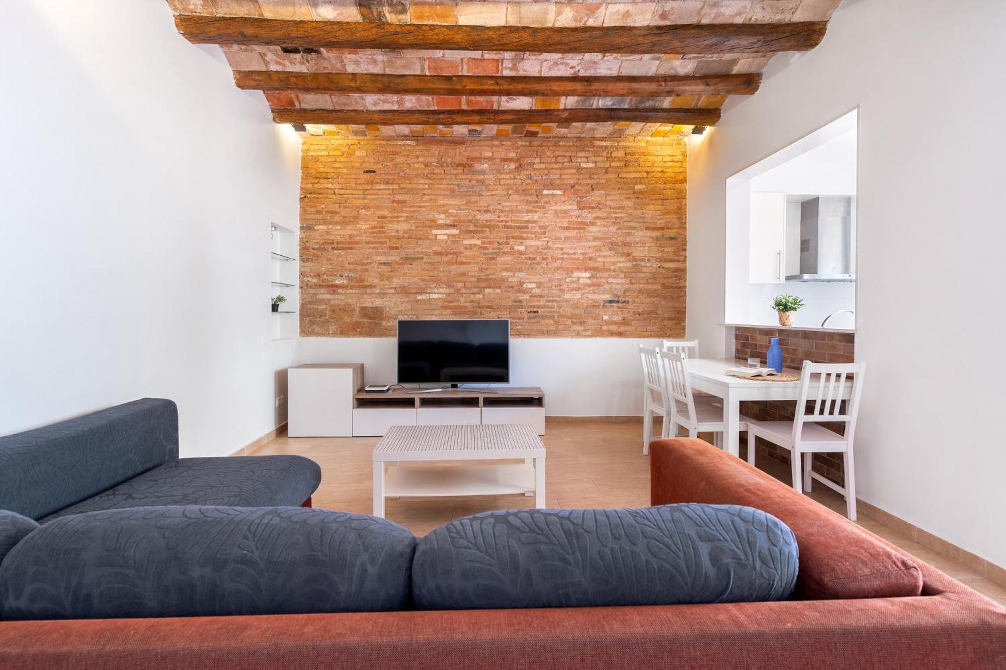 Grcia Charm Sunlit Terrace, Ac & Exposed Brick Apartment