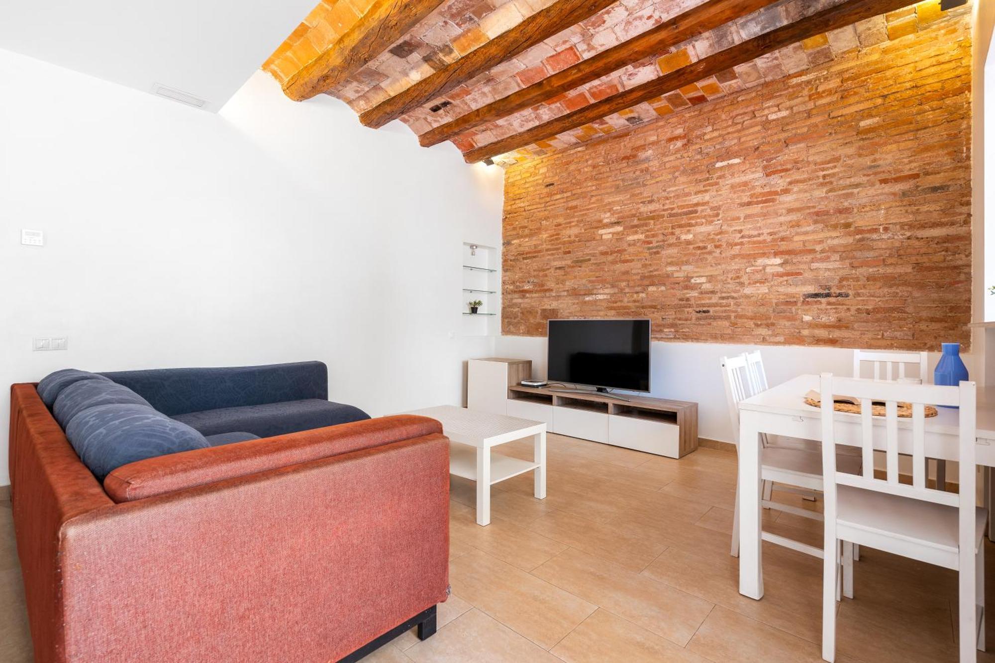 Grcia Charm Sunlit Terrace, Ac & Exposed Brick Apartment *
