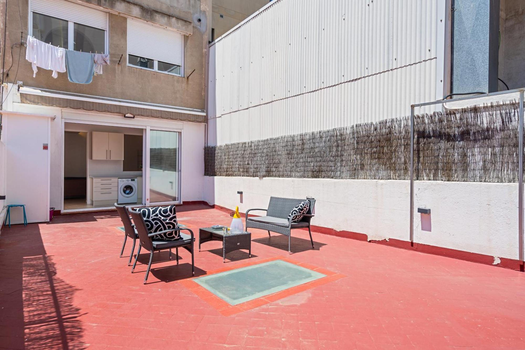 Apartment Grcia Charm Sunlit Terrace, Ac & Exposed Brick *