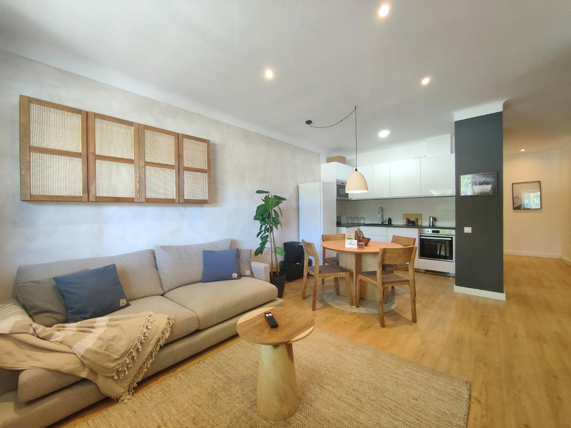 2br Central Location Appartement *