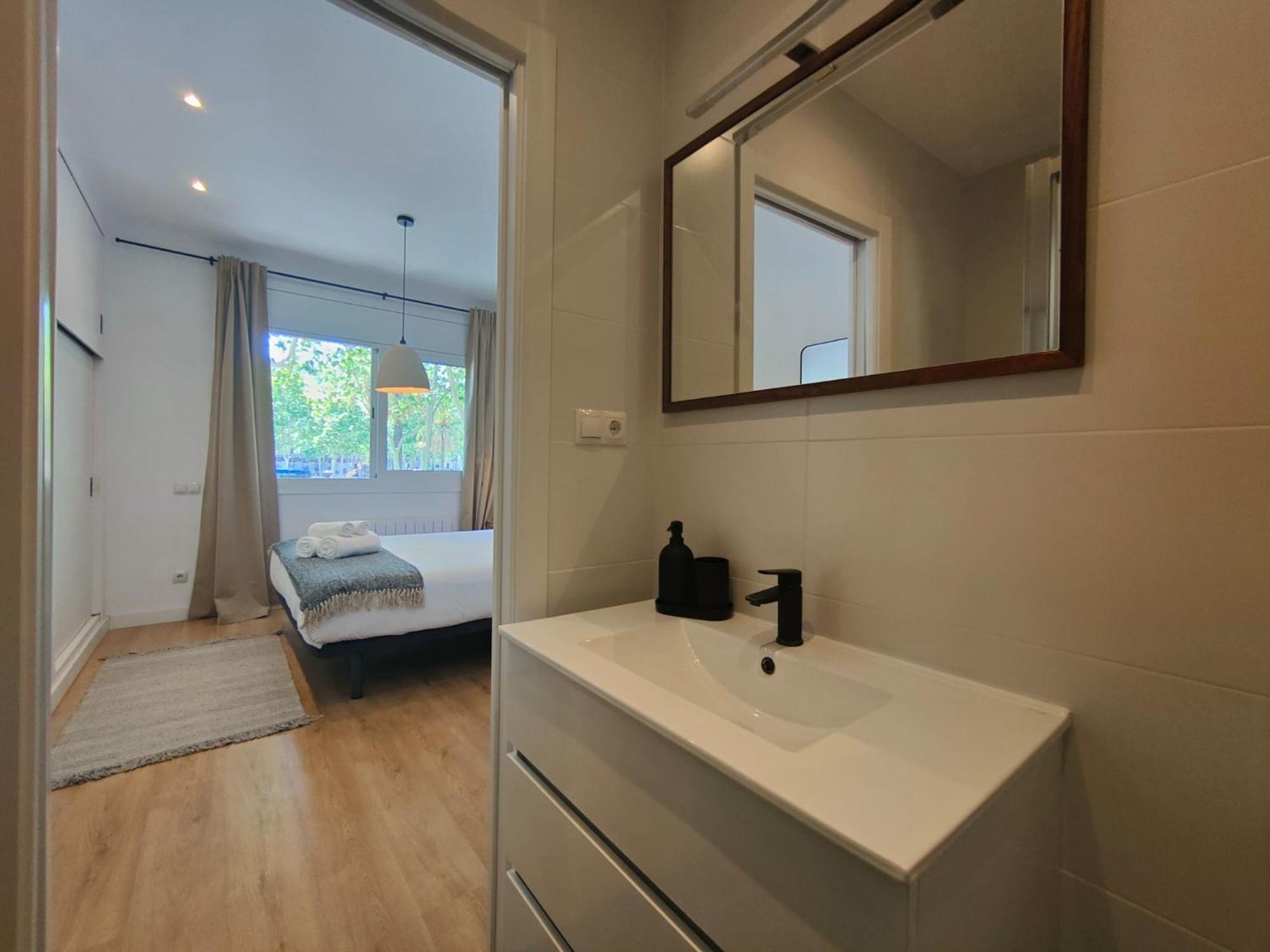 2br Central Location Appartement *