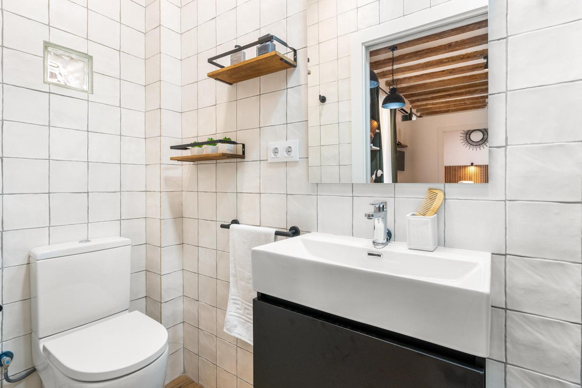 Almirall 21 Apartment