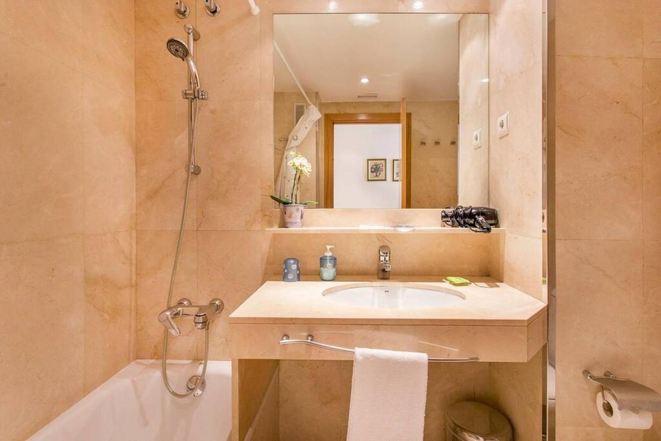 Fabulous Flat By Paseo De Gracia * Barcelona