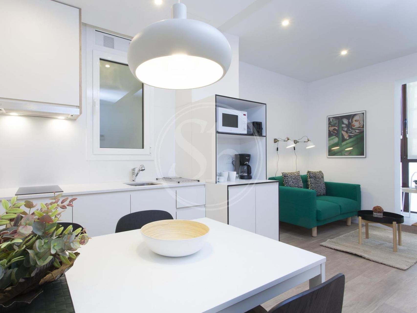 Wonderful For 6 Apartment Barcelona