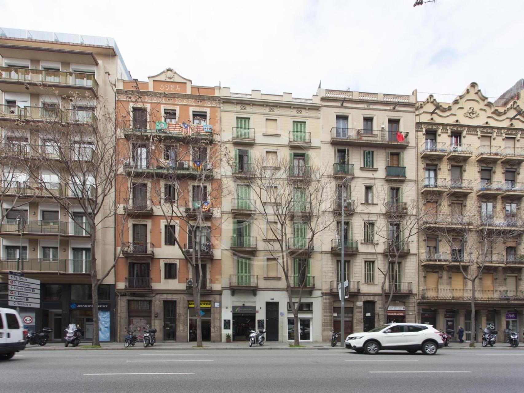Wonderful For 6 Apartment *