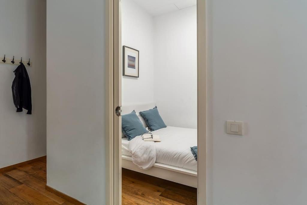 Canela Homes Light Apartment Barcelona