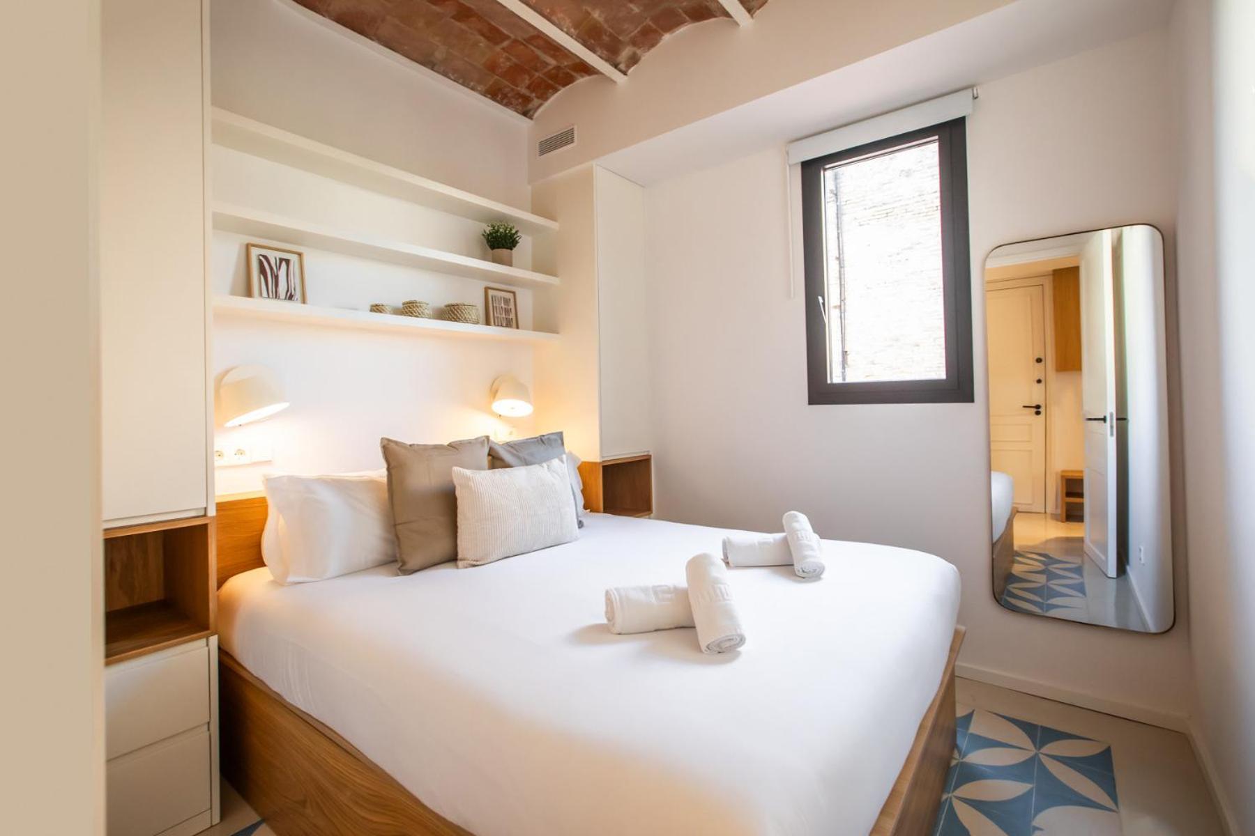 42par1049 - Super Bright 3br In Sant Antoni Apartment *