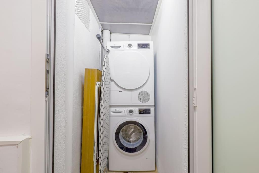 Apartment Alcam Books B *