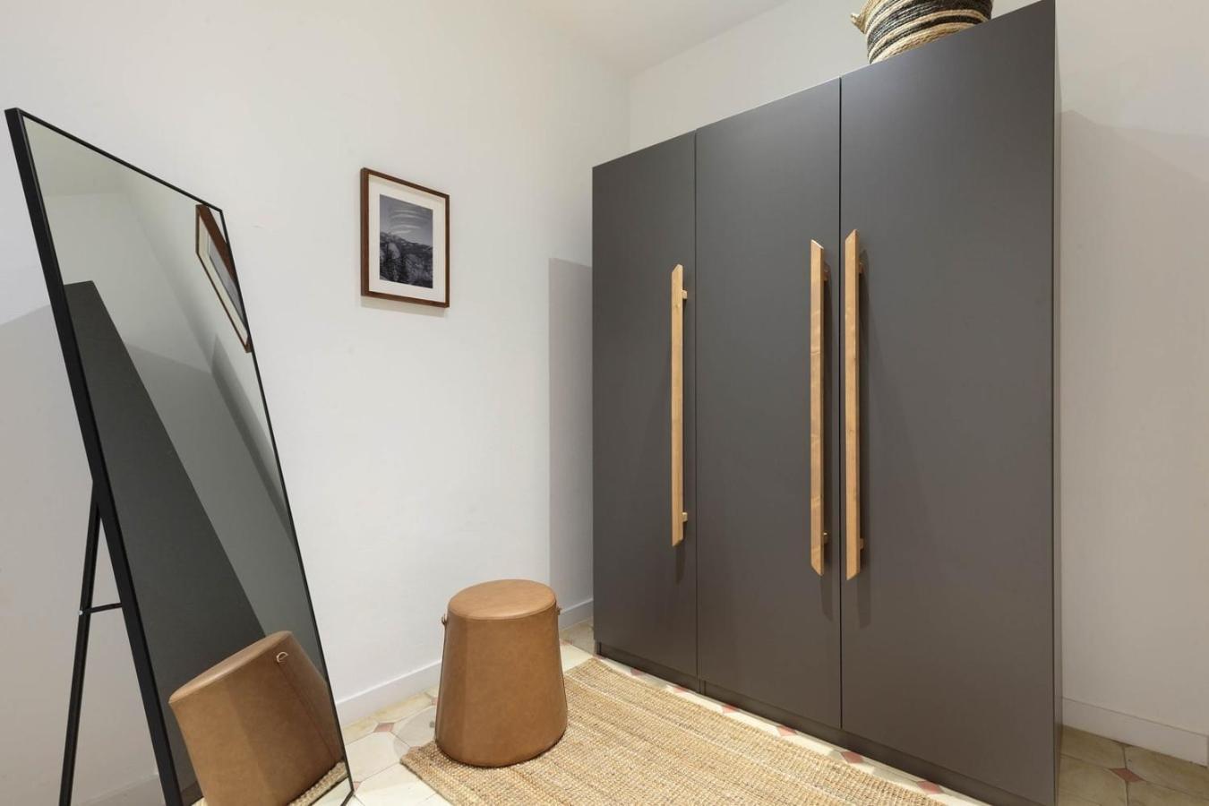 Jaiz - 2 Bedrooms And Terrace In Eixample Esquerra Apartment