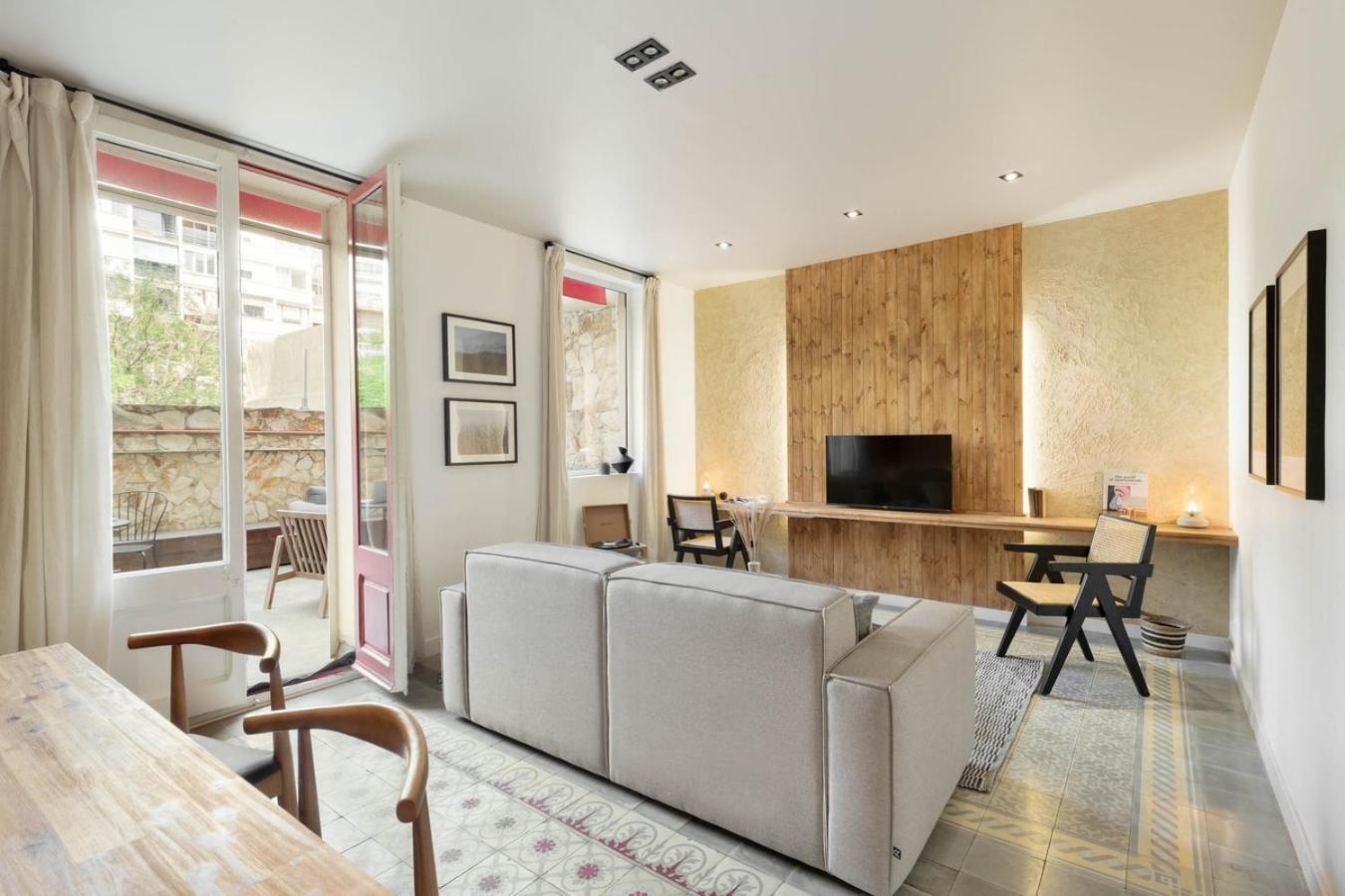 Apartment Jaiz - 2 Bedrooms And Terrace In Eixample Esquerra Barcelona