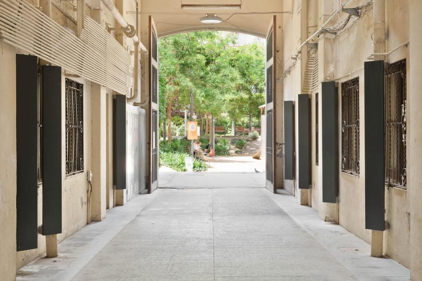 Apartment Jaiz - 2 Bedrooms And Terrace In Eixample Esquerra *