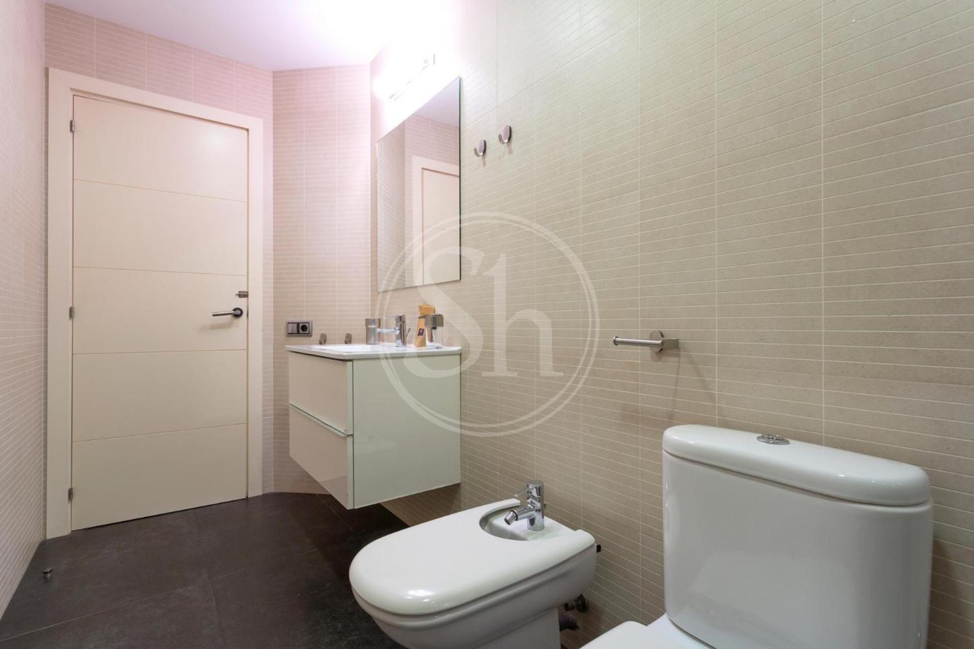 Apartment Comodo En El Eixample *