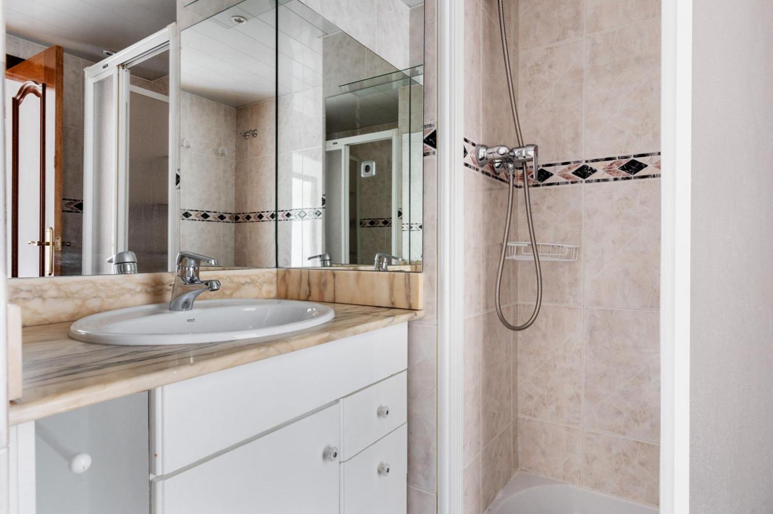 Apartment Galvany 3br W Balcony Bcn-98 *