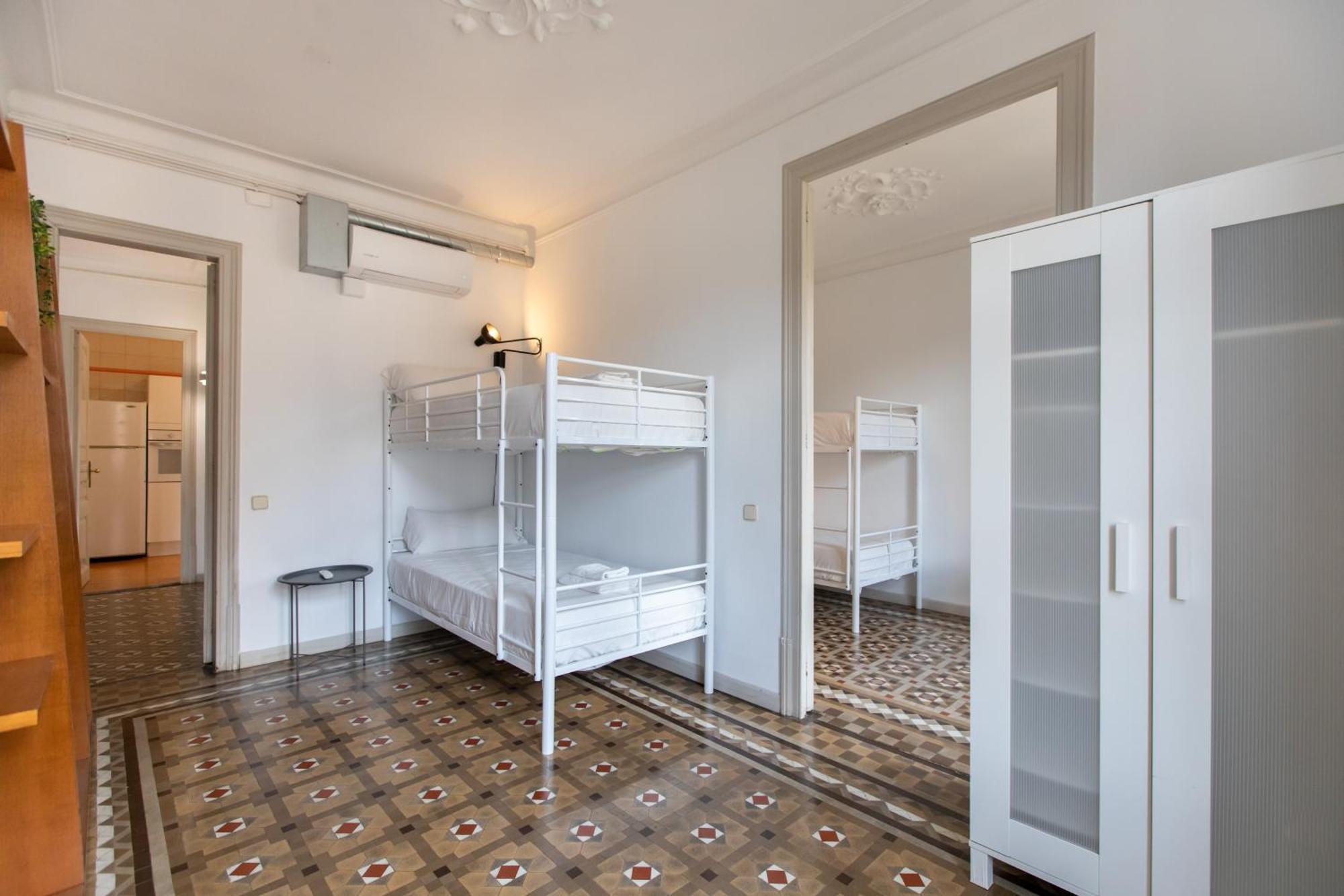 B41 - Grandes Grupos En Bcn Centro Apartment *