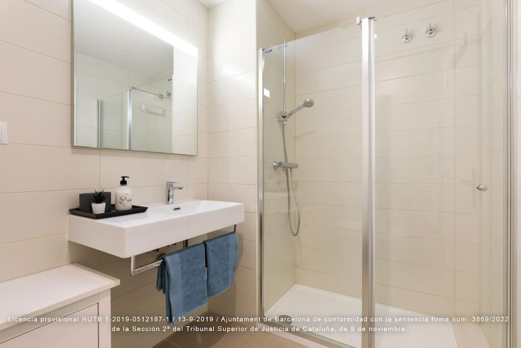 Apartment Close , Sagrada & Center *