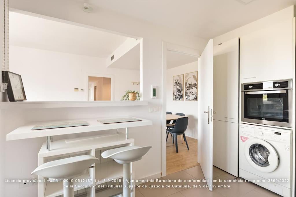 Close , Sagrada & Center Apartment
