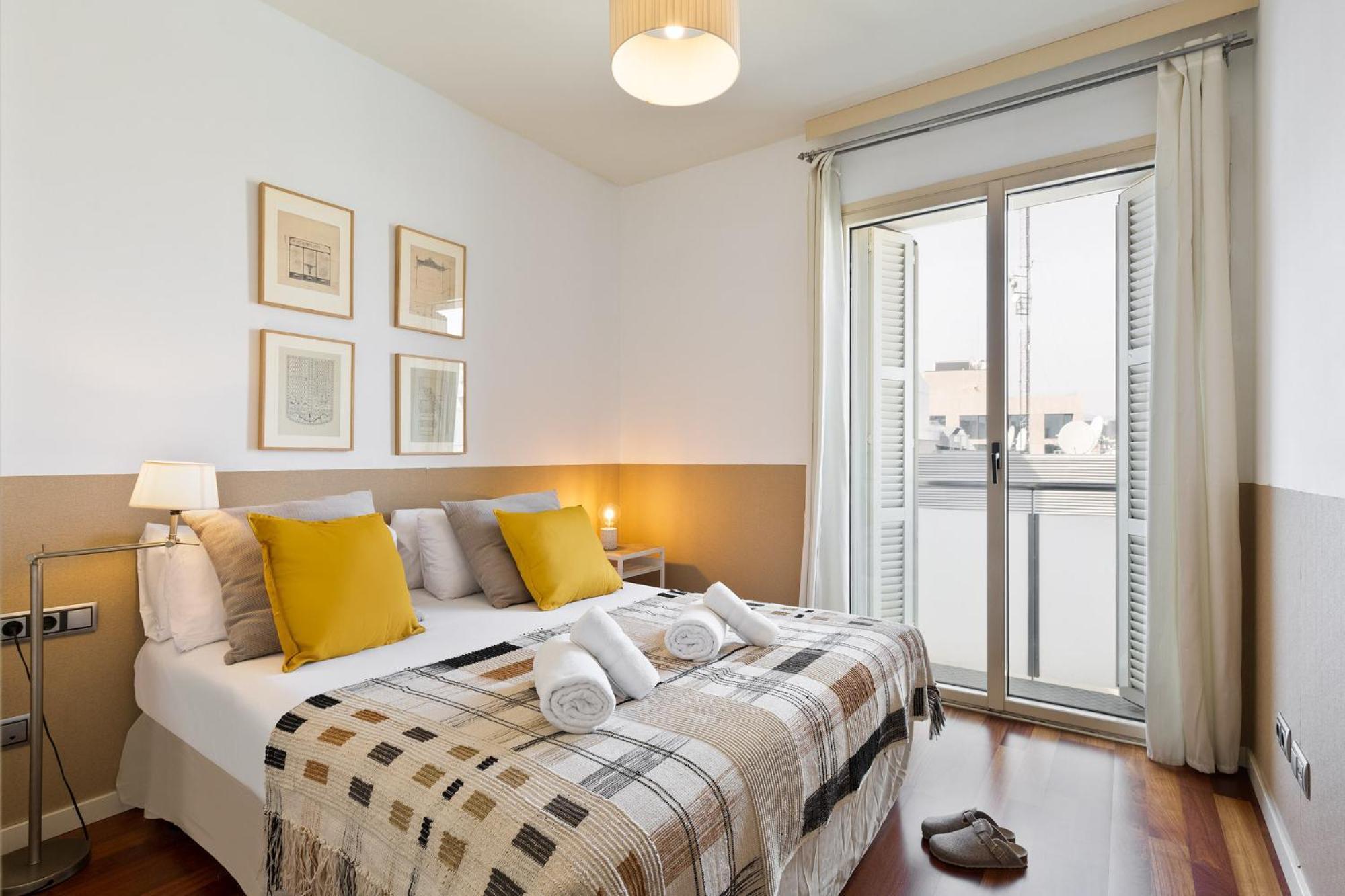 Ola Living Plaza Catalunya Apartment