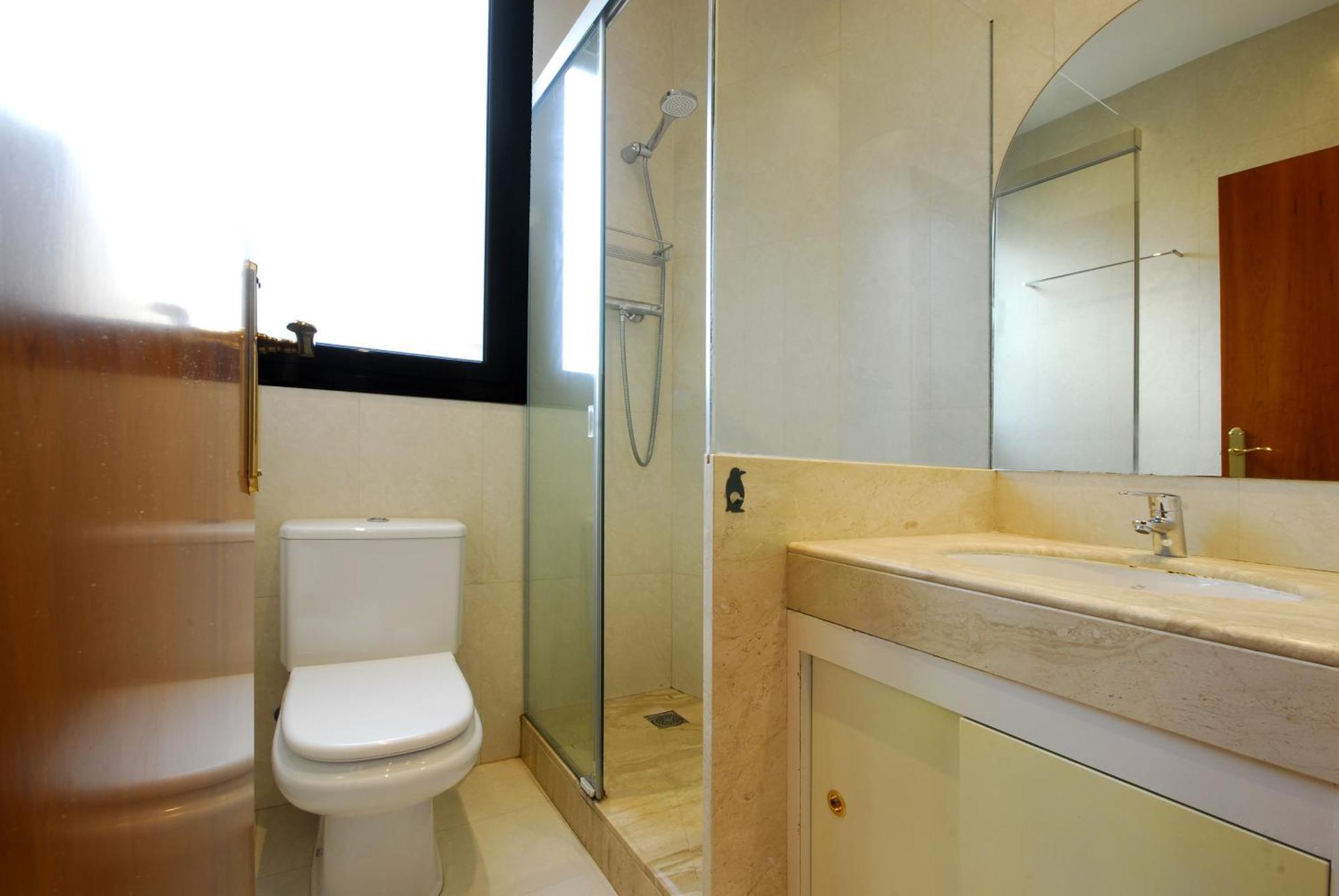 Centrico Con Terraza Apartment Barcelona