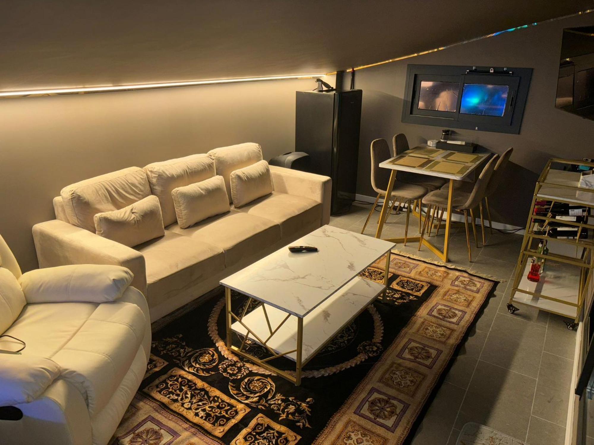 Esplugues De Llobregat Holiday home *