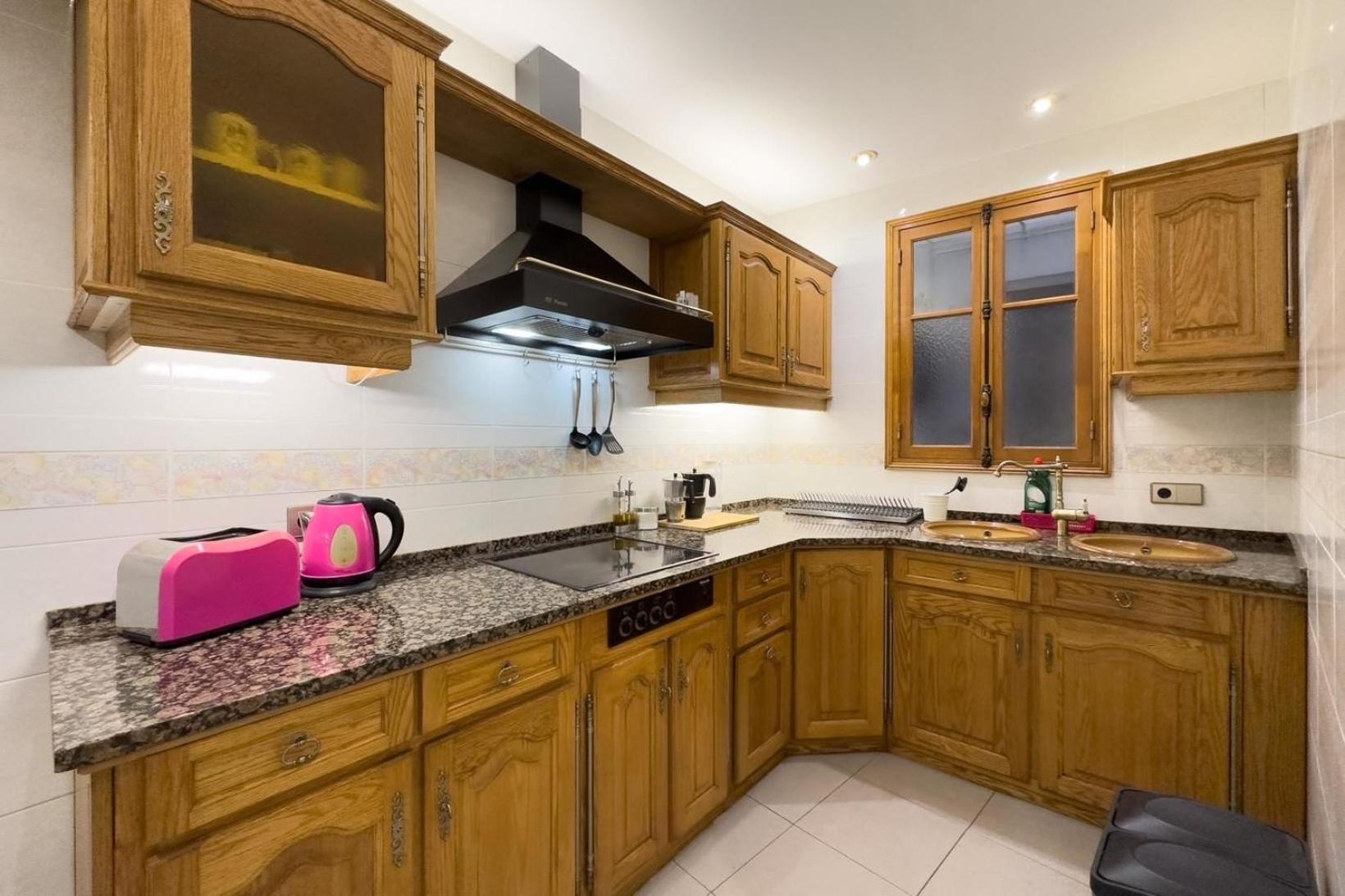 Fuer 5 Personen Ca 80 Qm In Barcelona-eixample, Costa Brava Costa Del Maresme Apartment
