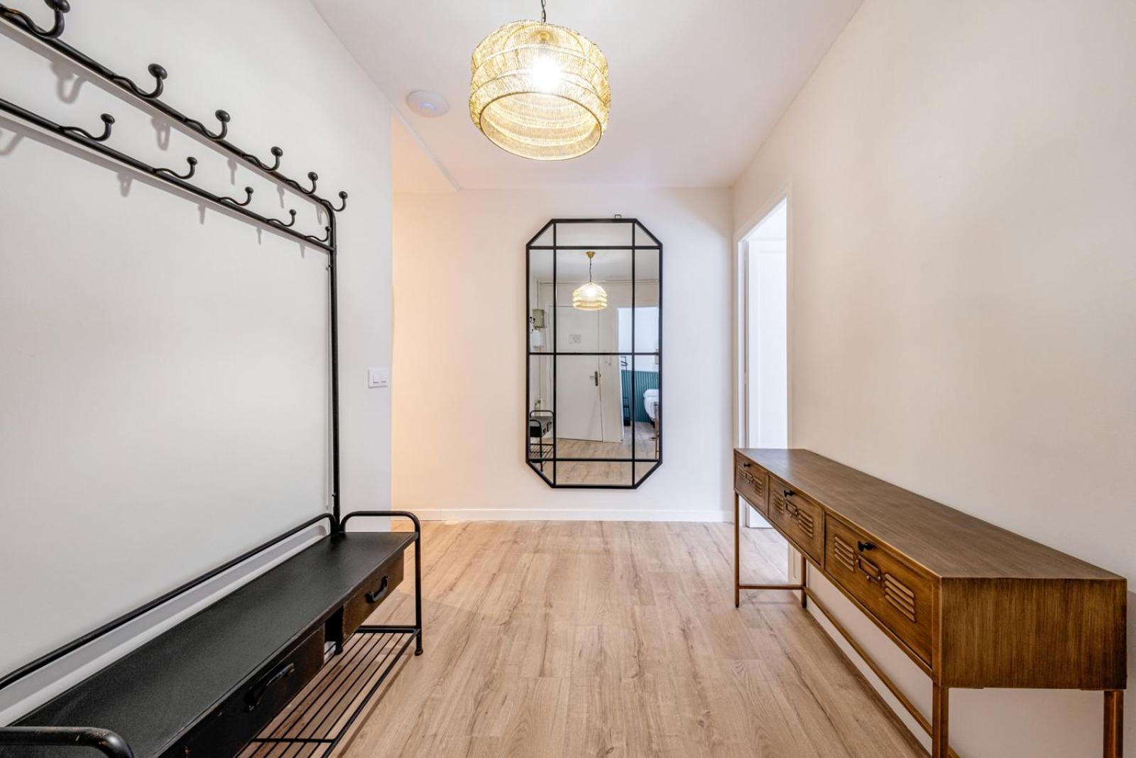 Bebarceloner Eixample Apartments- 4 Bedrooms Apartamento