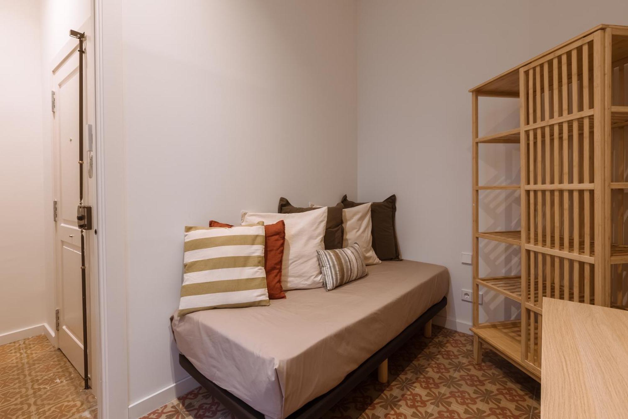 Caterina Laietana Appartement *