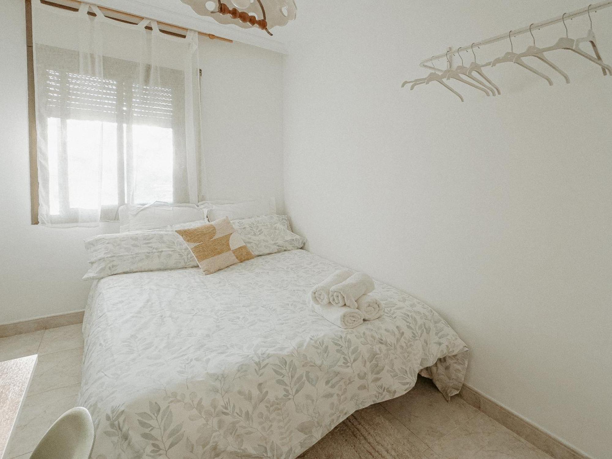Charming In Shared Near Camp Nou * Barcelone
