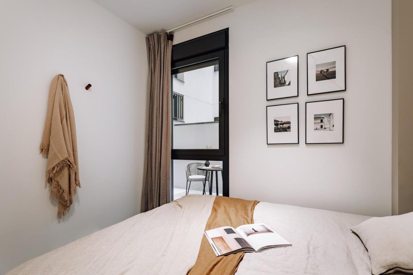 Encina - 2 Bedrooms In Eixample Esquerra Apartment *