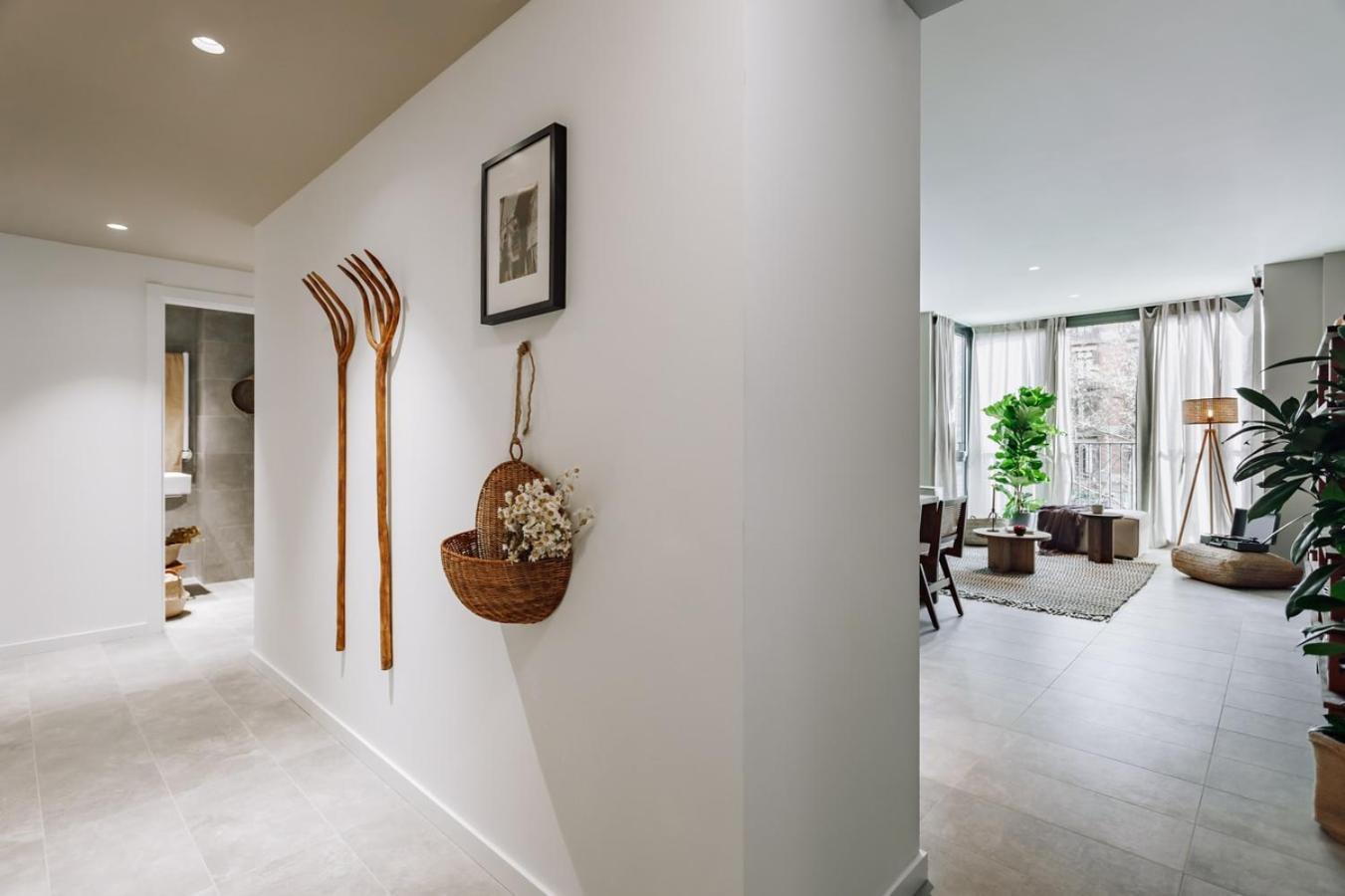 Apartment Encina - 2 Bedrooms In Eixample Esquerra