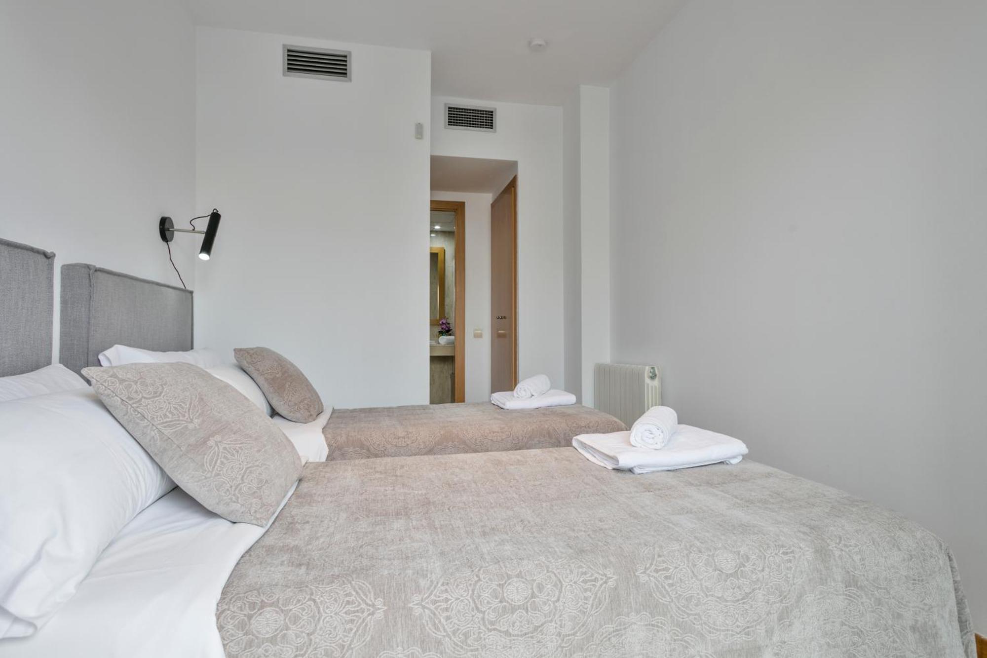 Apartment Penthouse With Terrace In Poblenou