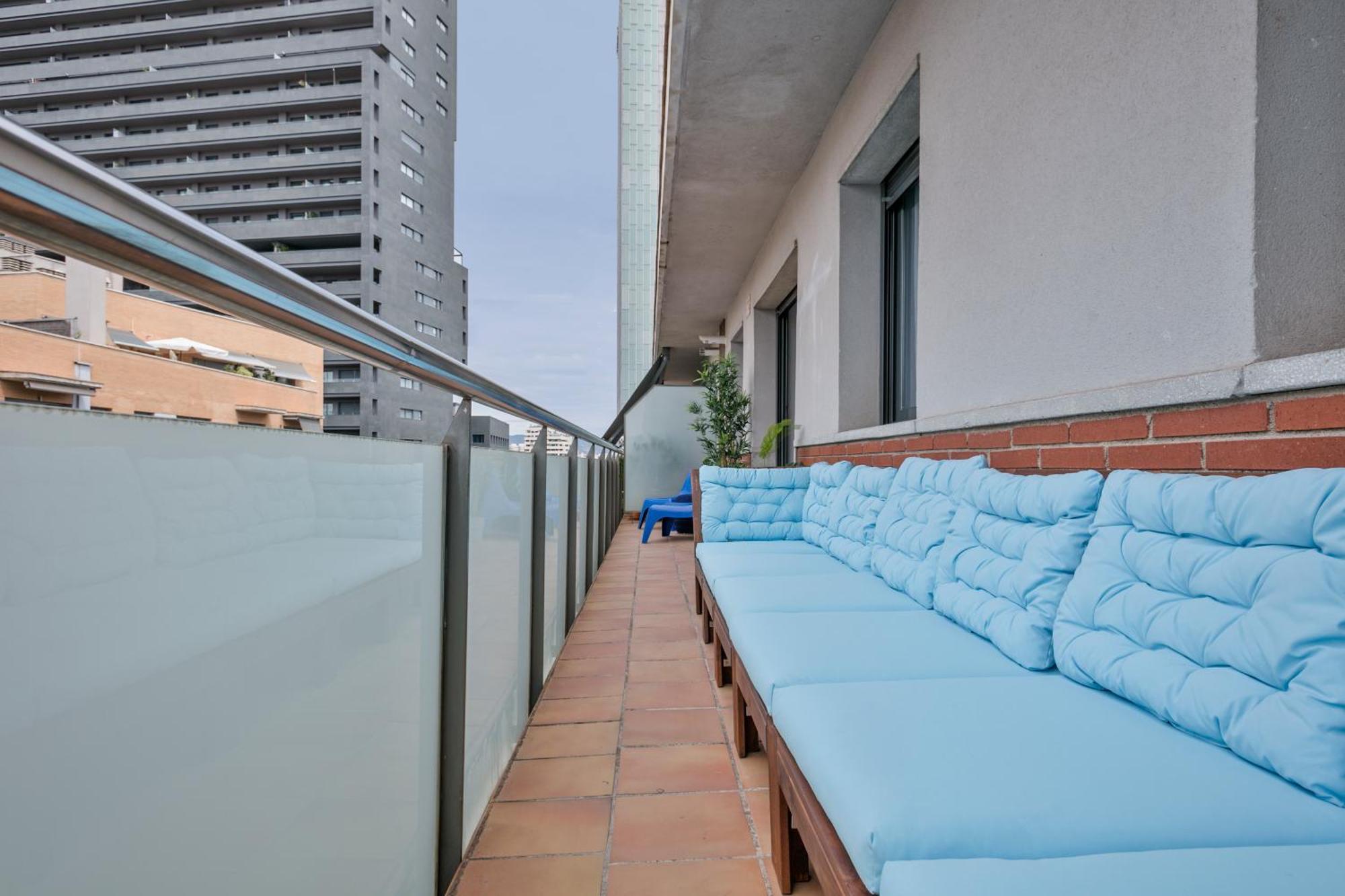 Apartment Penthouse With Terrace In Poblenou