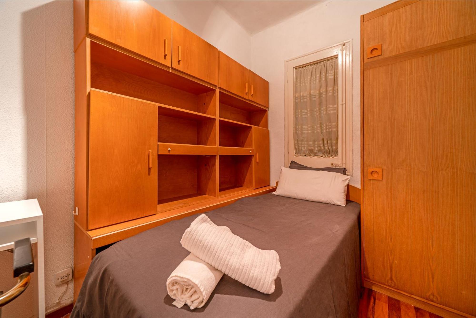 Padilla Private Hostel *